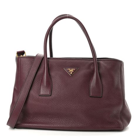 prada vitello granato